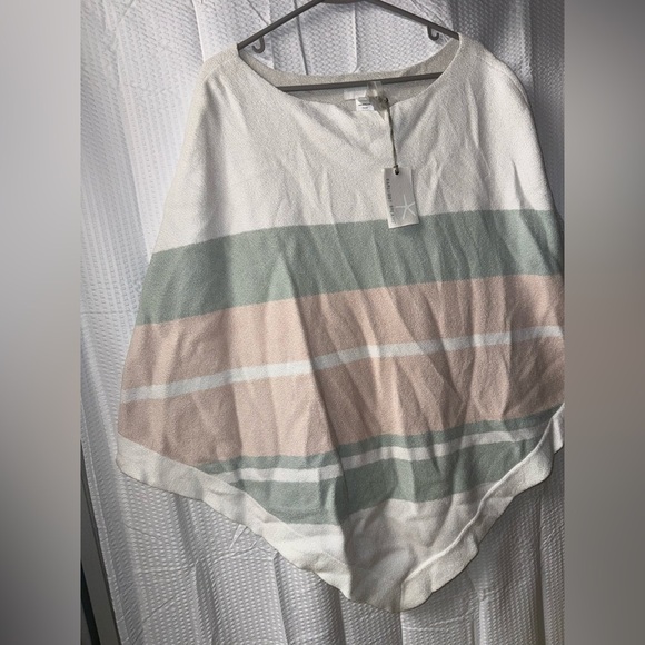 NWT Barefoot Dreams COZYCHIC ULTRA LITE OCEAN BREEZE PONCHO - Picture 4 of 8